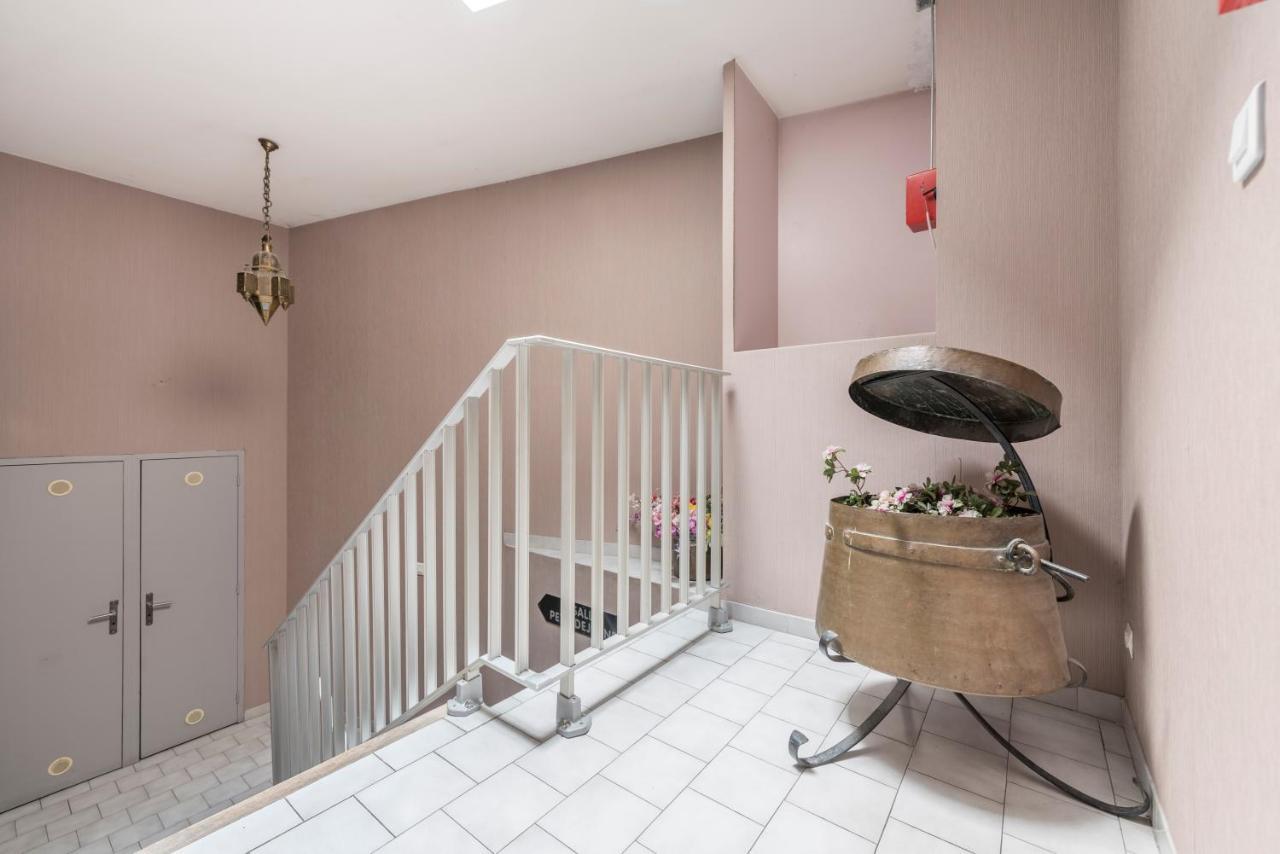 Du Rocher Hotel 2*